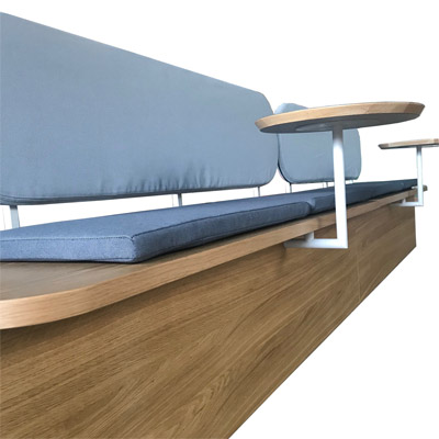 Loungeserie Elversberg Sitzbank mit integrierten Tischen und Theke abschlie�bar und mit Rollen